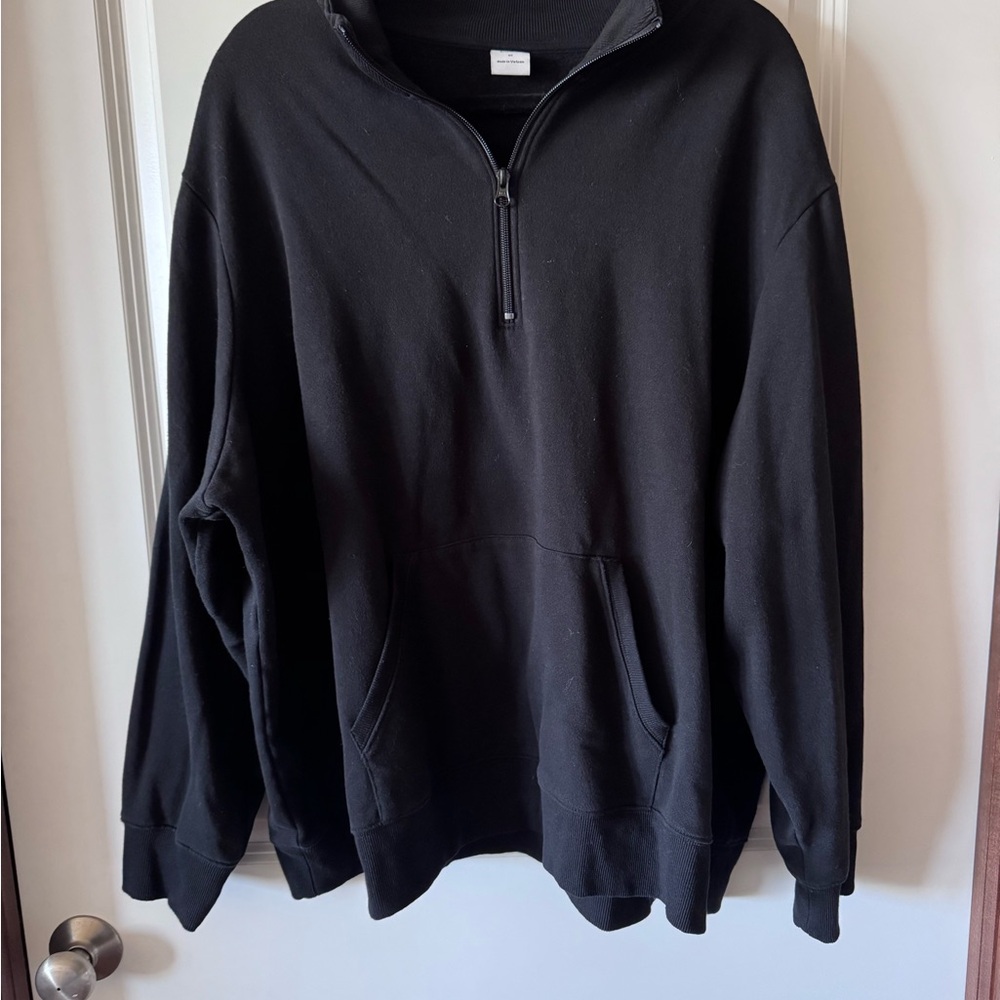 Amazon Essentials Men's Black Zip-Up Sweater